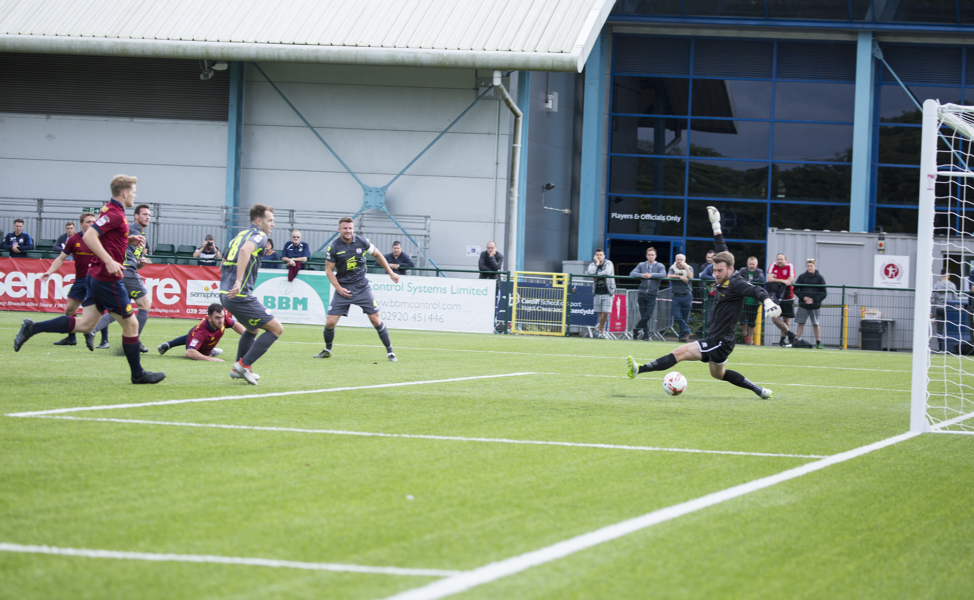 Matty Williams scores for The Nomads