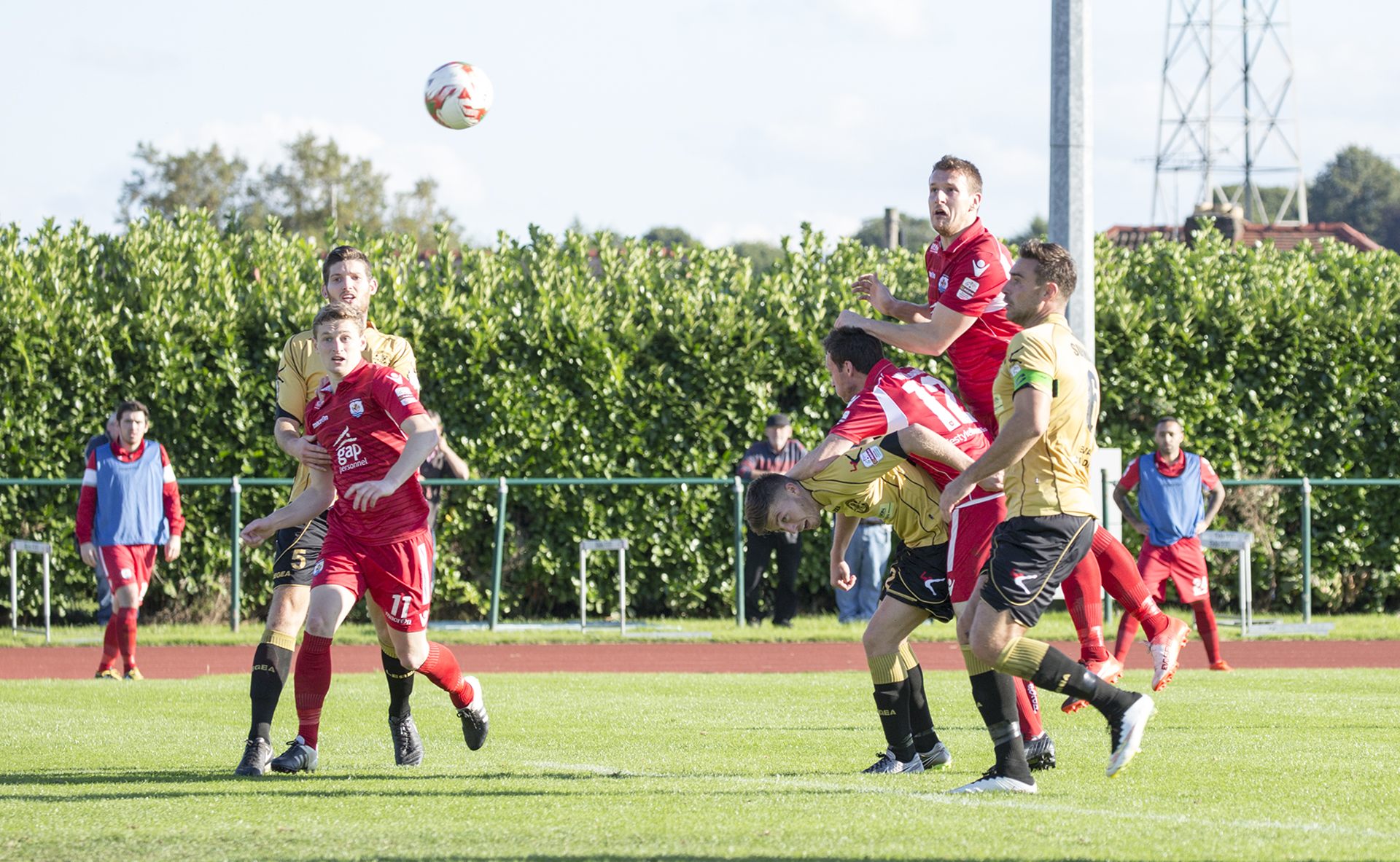 Les Davies heads on target for The Nomads - © NCM Media