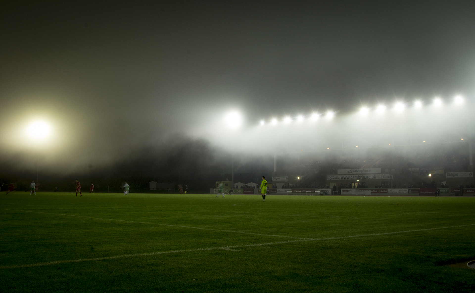 Heavy fog sets in at Deeside Stadium before the game is adandoned - © NCM Media 2016