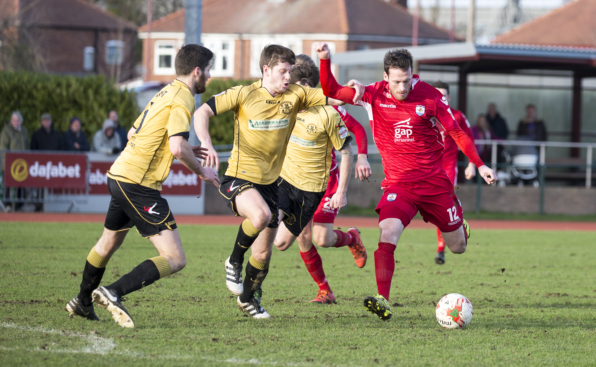 Matty Williams goes on the attack for The Nomads - © NCM Media