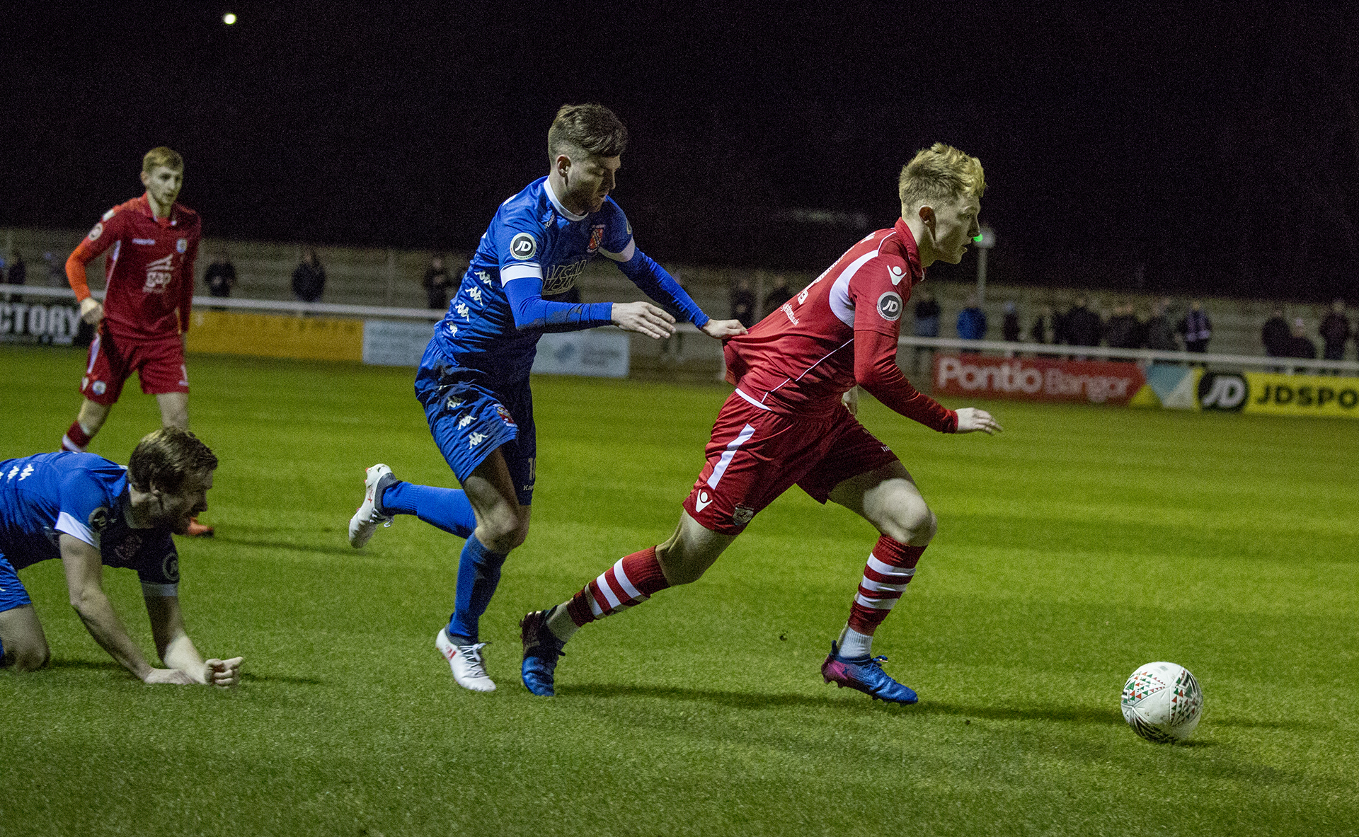 Declan Poole goes on the offensive early on for The Nomads - © NCM Media
