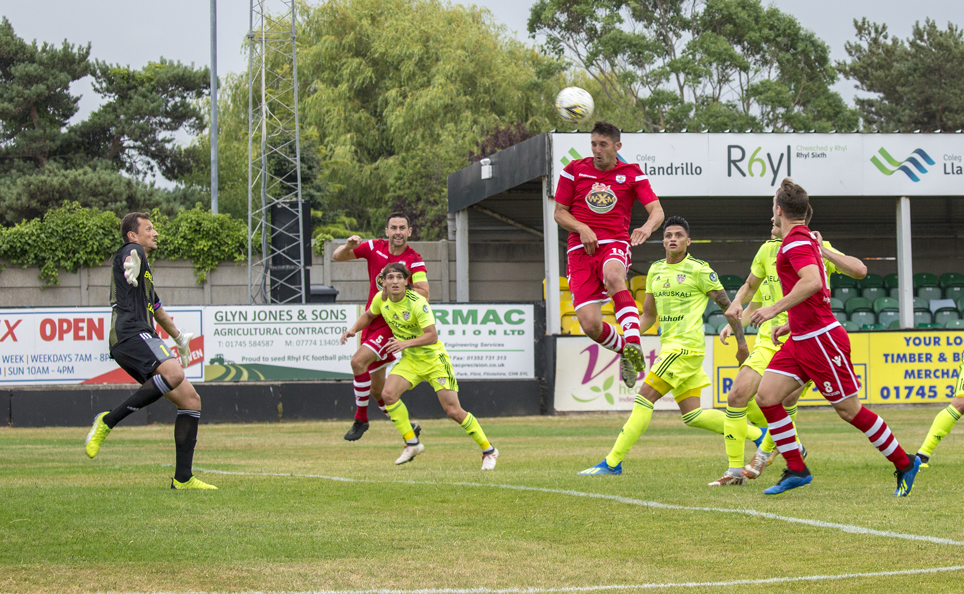 Andy Owens heads for goal in the first half © NCM Media