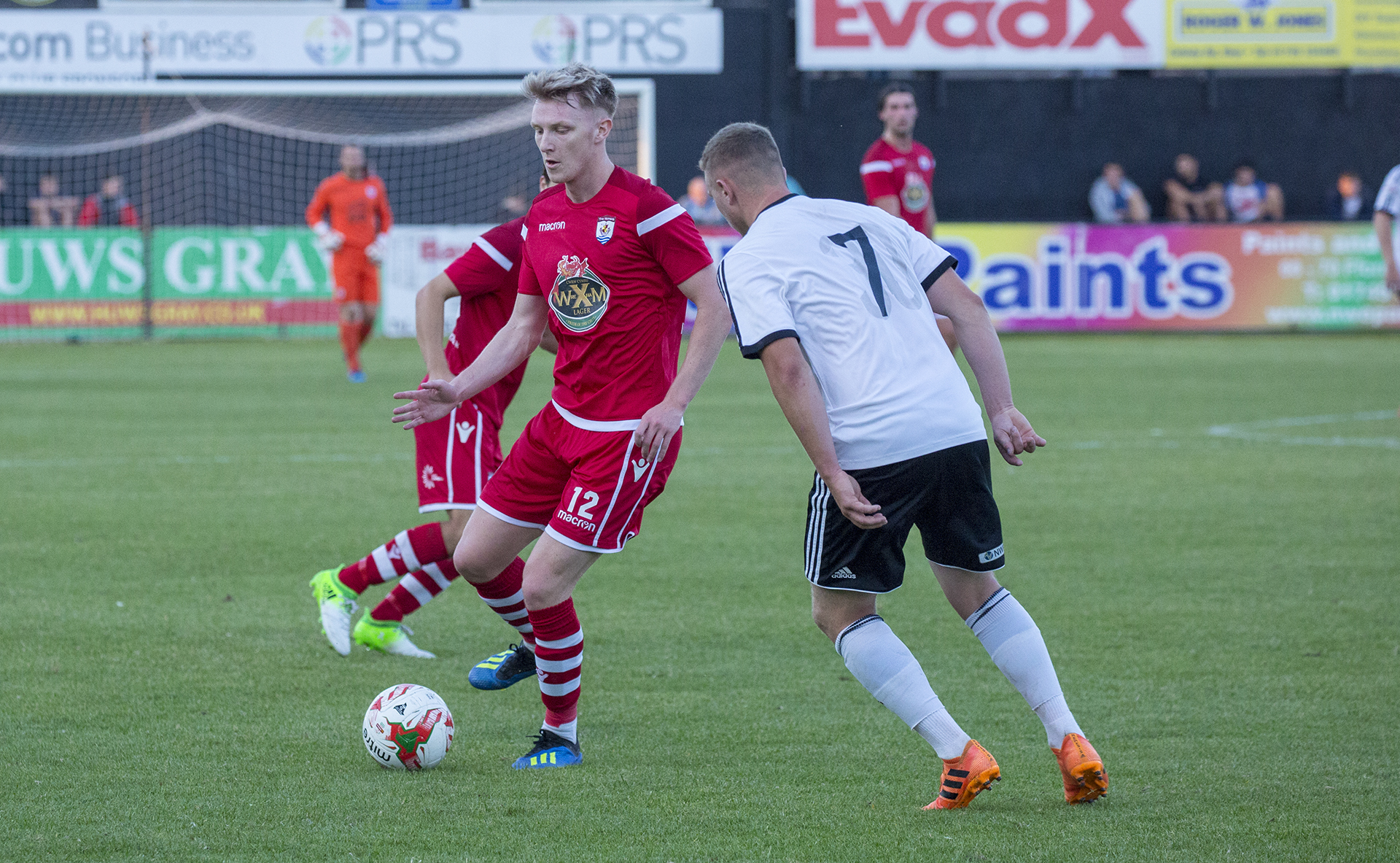 Declan Poole goes on the attack for The Nomads © NCM Media