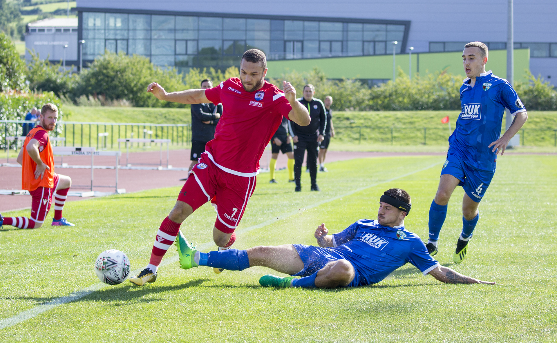 Ryan Wignall is tackled by Adrian Cieslewicz © NCM Media