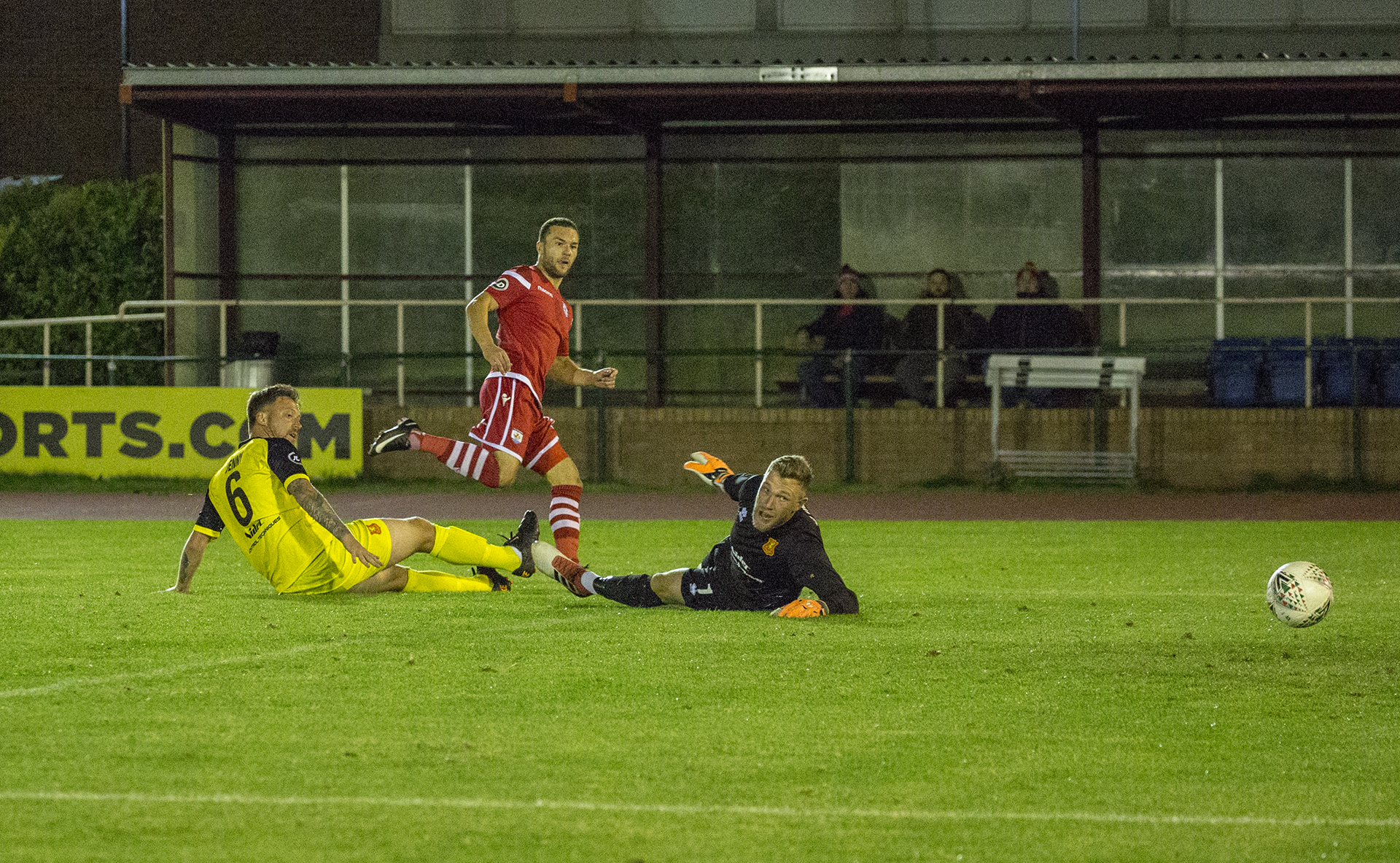 Ryan Wignall slots beyond Dave Jones to double The Nomads' lead © NCM Media
