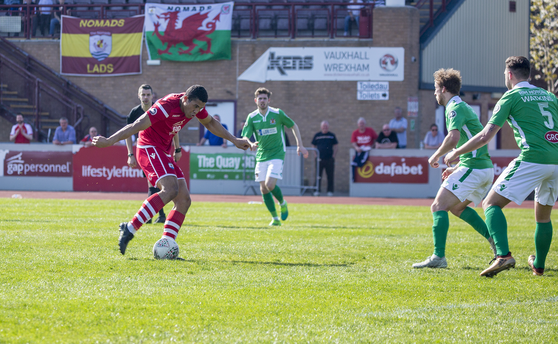 Priestley Farquharson misses an opportunity to double The Nomads' lead before Barry equalised | © NCM Media