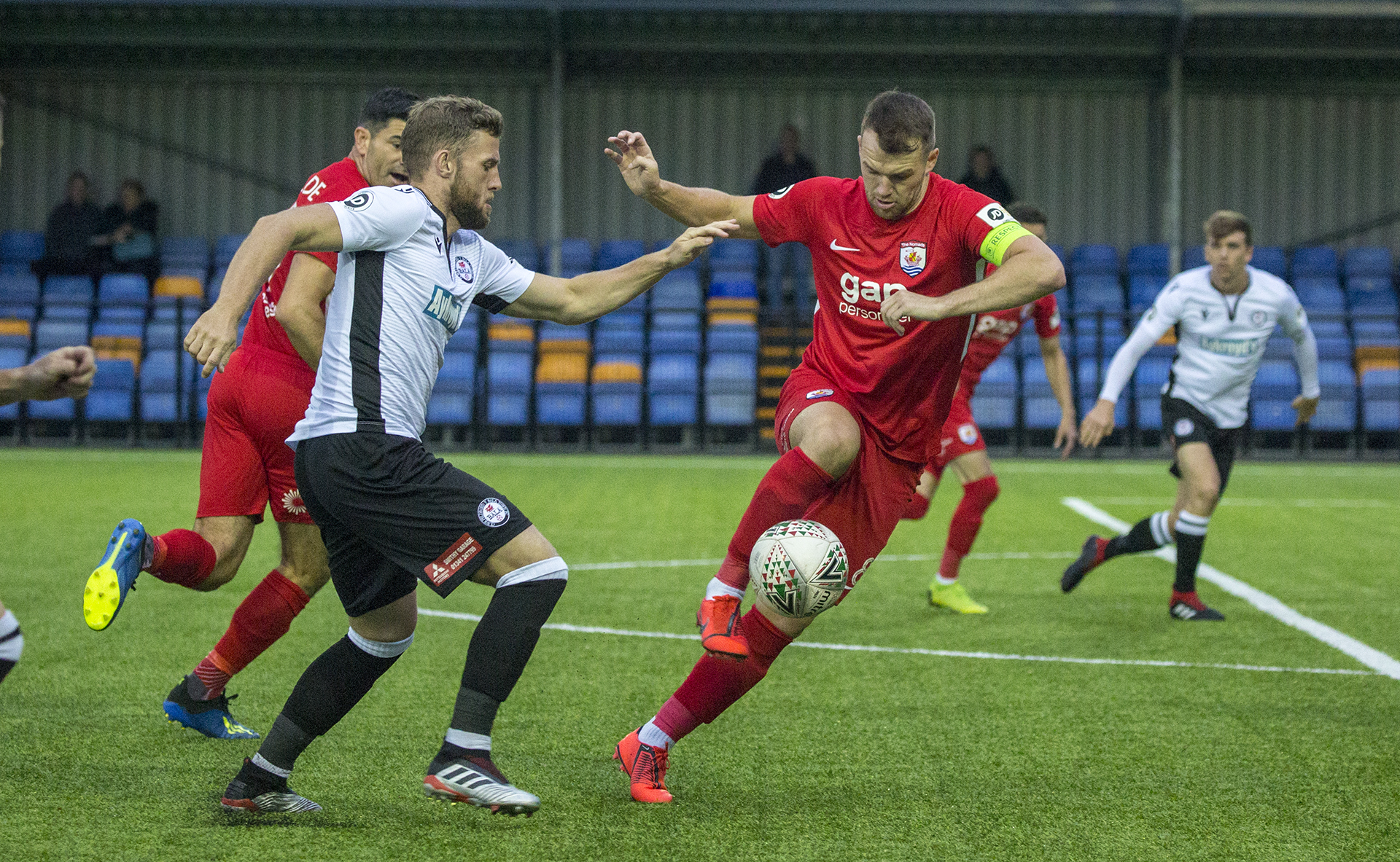 Callum Morris goes on the offensive in the first half | © NCM Media