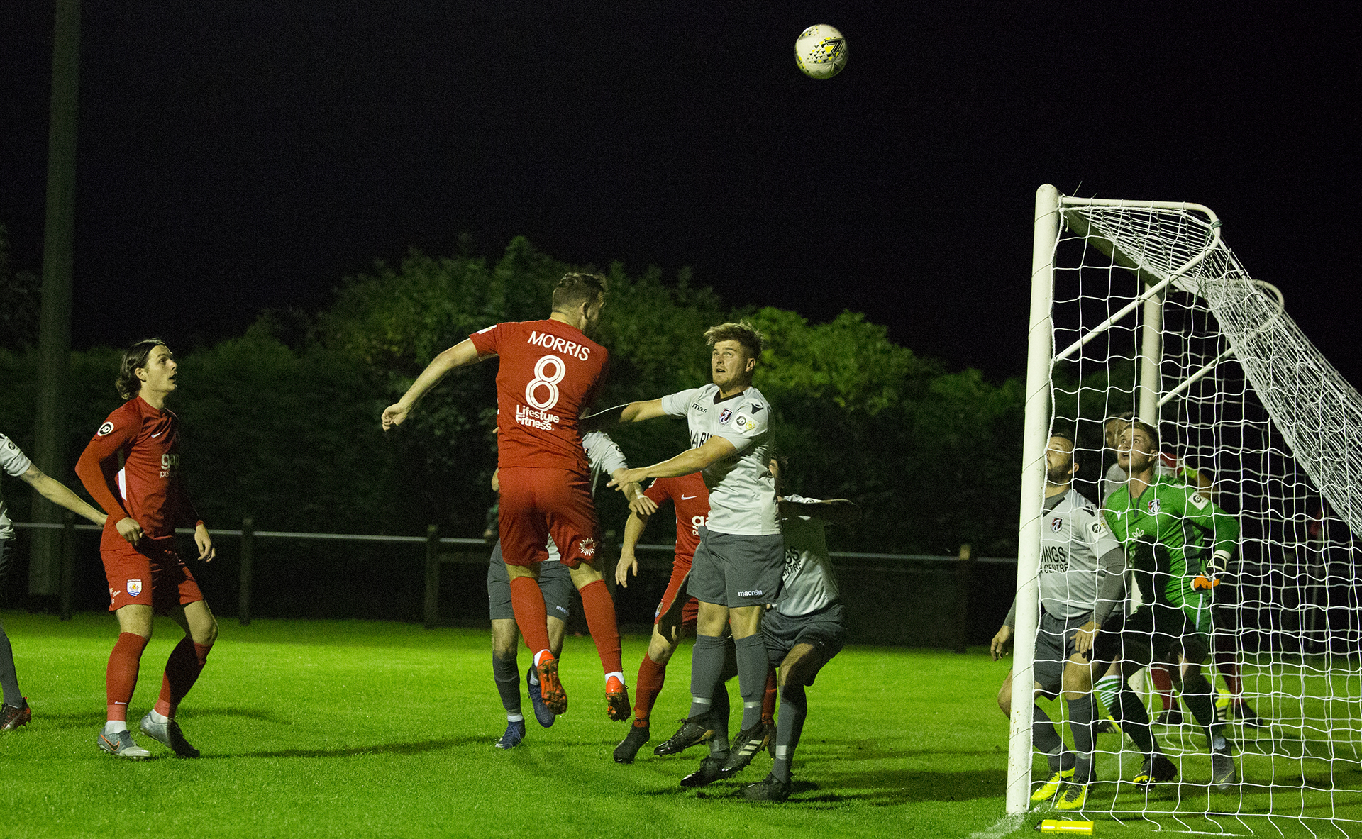 Callum Morris heads an early chance over the bar | © NCM Media