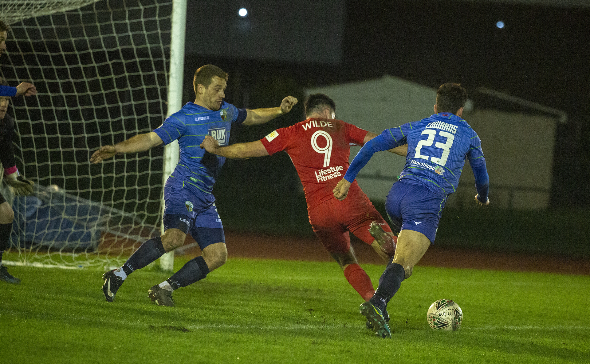 Michael Wilde goes for goal in the second half | © NCM Media