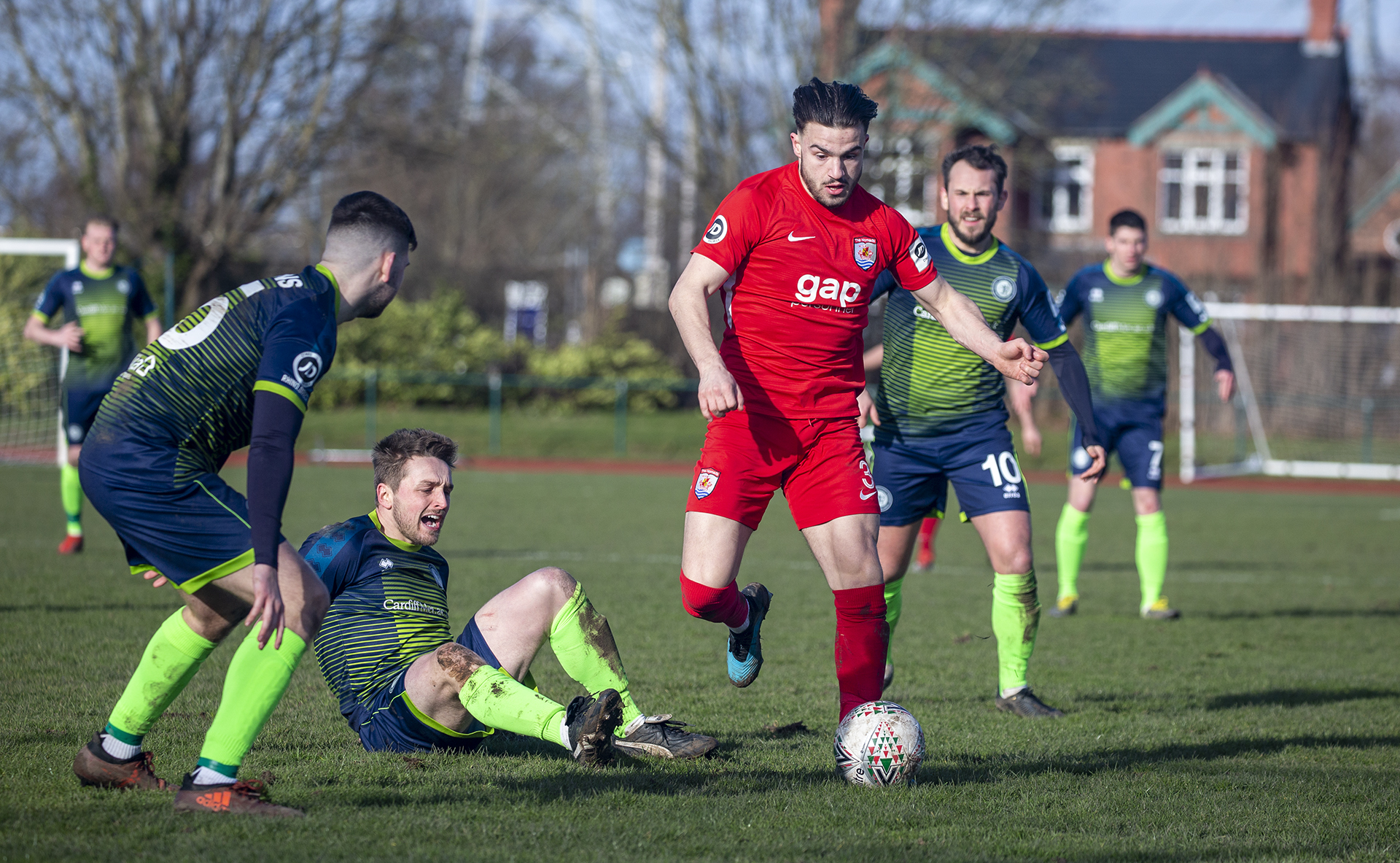 Callum Roberts goes on the attack in the second half | © NCM Media