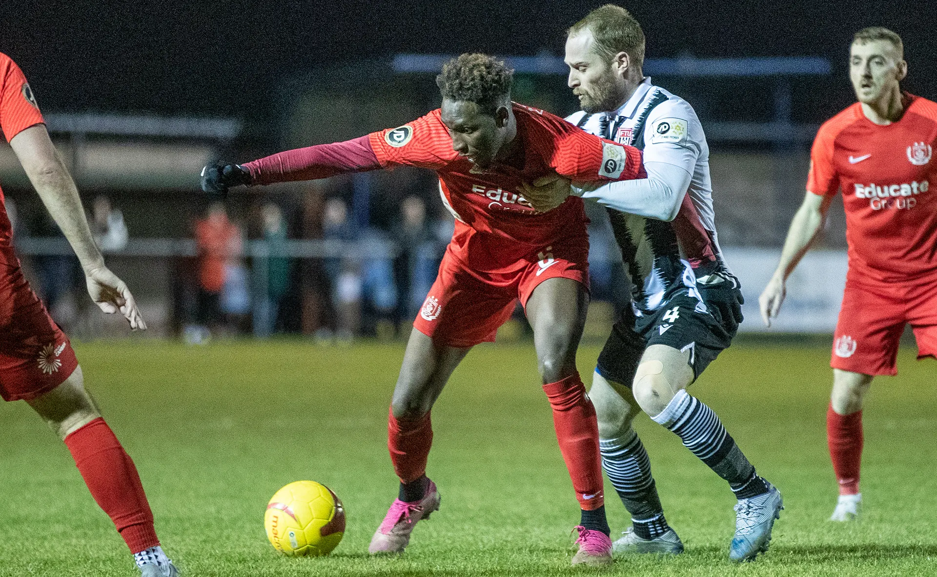 Paulo Mendes in possession for The Nomads | © NCM Media